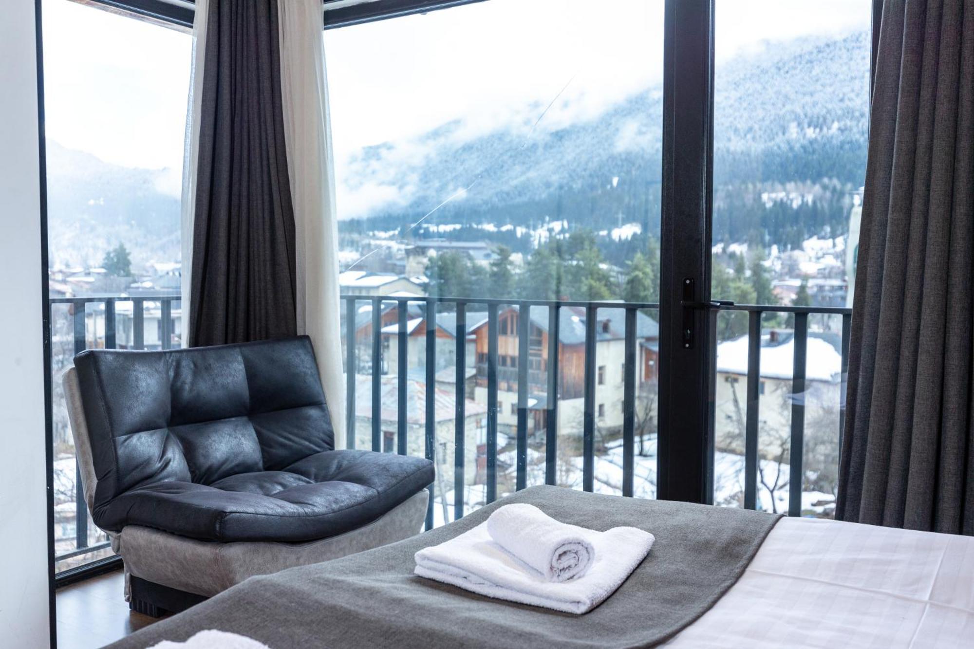 Mestia Hotel Amirani Eksteriør bilde