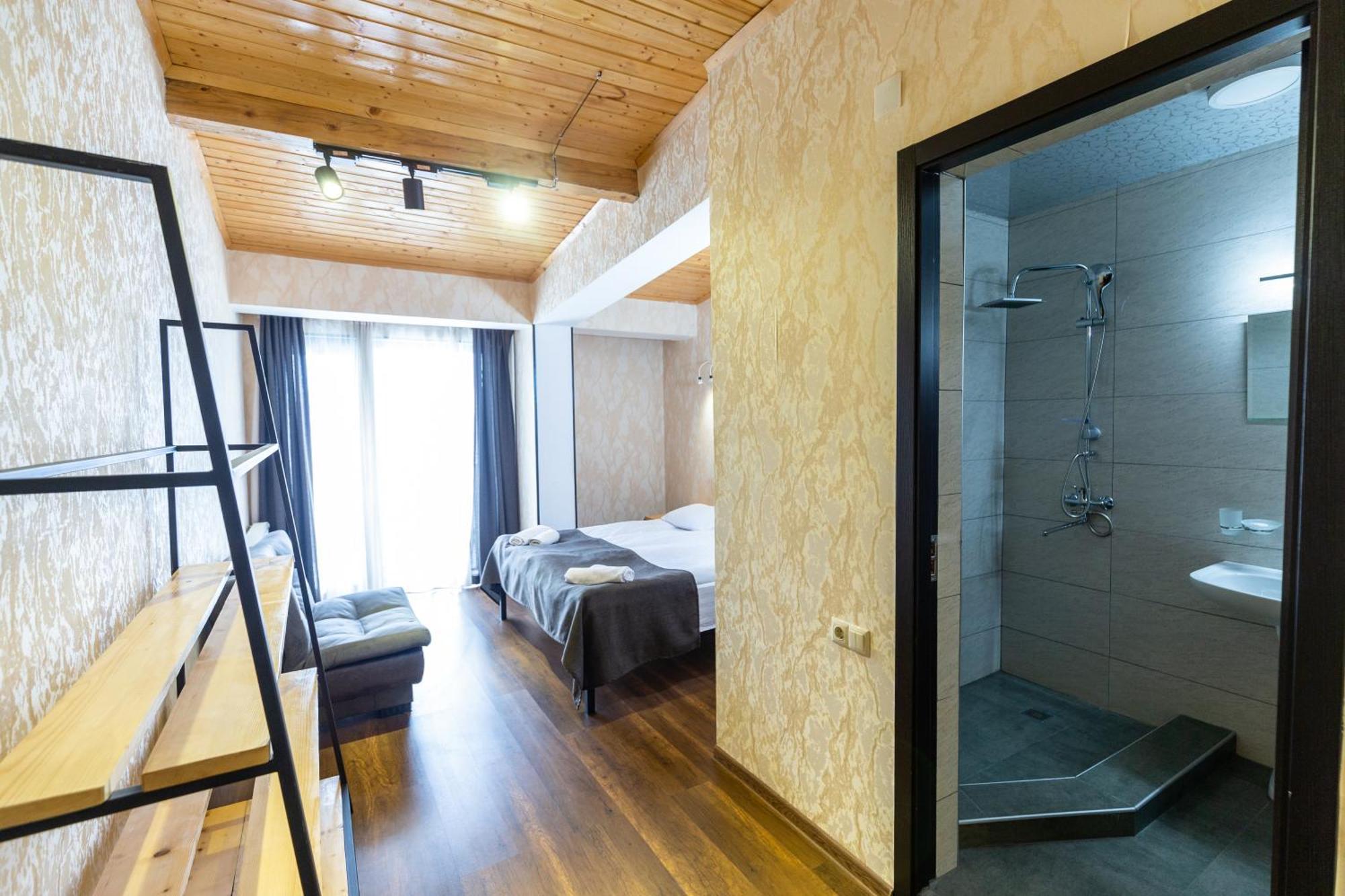 Mestia Hotel Amirani Eksteriør bilde