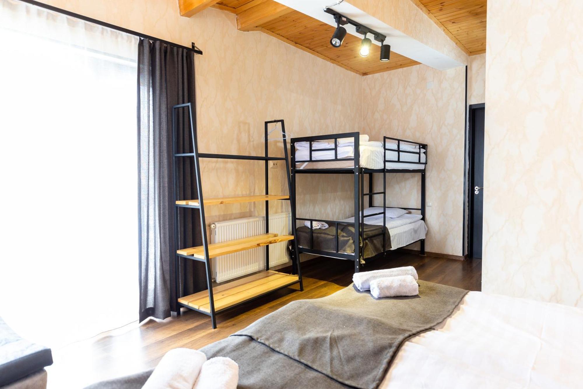 Mestia Hotel Amirani Eksteriør bilde